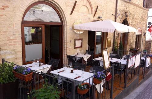 Montefalco Hotel | Oro Rosso Hotel Ristorante