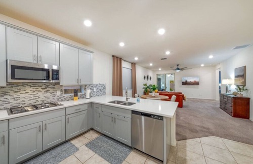 Casas Adobes Apartment | Oro Valley House (Mohammed)