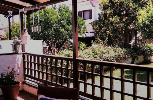 Kato Gatzea House | Orsiida Seaside Cottage K.Gatzea