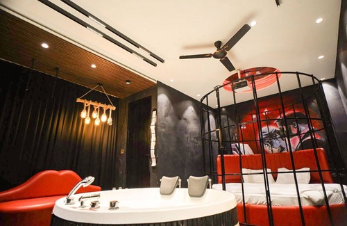 Shalimar Bagh Hotel | Orsom Stay Delhi