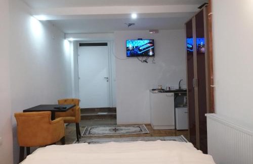 Brus Apartment | ORTODOKS