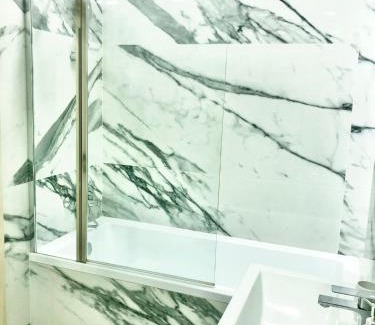 Yavory Apartment | OSapart in a complex Great Britain