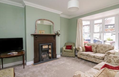 Rhayader House | Osborne House