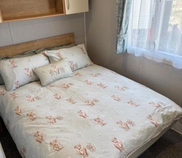 Selsey Other | Oscars Inn, West Sands, Seal Bay Resort