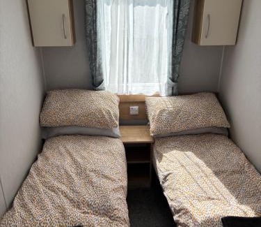 Selsey Other | Oscars Inn, West Sands, Seal Bay Resort