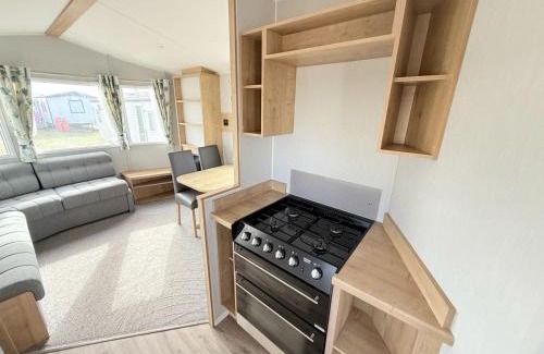 Selsey Other | Oscars Inn, West Sands, Seal Bay Resort