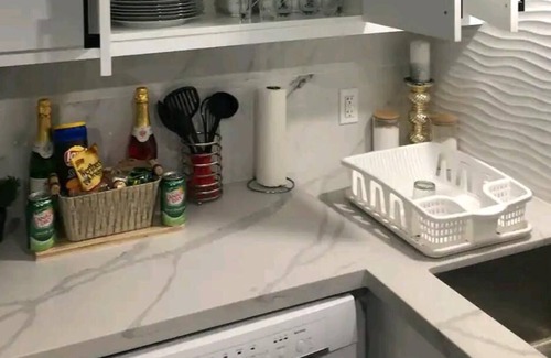 Durham Region Apartment | Oshawa Getaway!