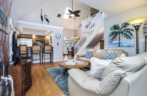 Sanibel House | Osprey Nest - Two bedroom w/Loft duplex with shared pool