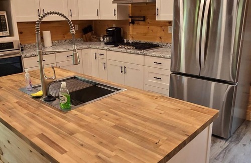 Dauphin Island House | Osprey's Nest - Cozy 3-bedroom house - Dog Friendly - 3 Night Min.