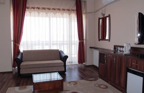 Tire Hotel | Otel Tirem