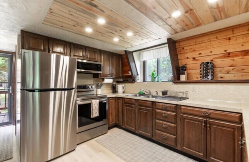 Island Park Cabin | Otter's Edge | Steps to River| 29MI to YNP