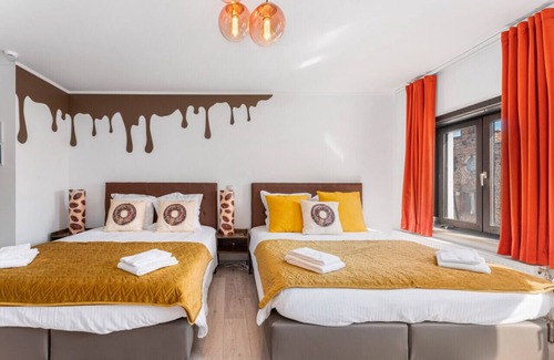 Historical Center Bruges Hotel | Our Giant Chocolate Donut Room by Homer Simpson - Perfect for up to 4 guests.