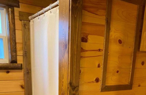 Ashtabula Cabin | Our Little Piece of Heaven log cabin