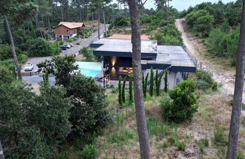 Biscarrosse Villa | Our newly built 400m2 villa promises an exclusive escape in Biscarrosse
