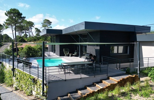Biscarrosse Villa | Our newly built 400m2 villa promises an exclusive escape in Biscarrosse