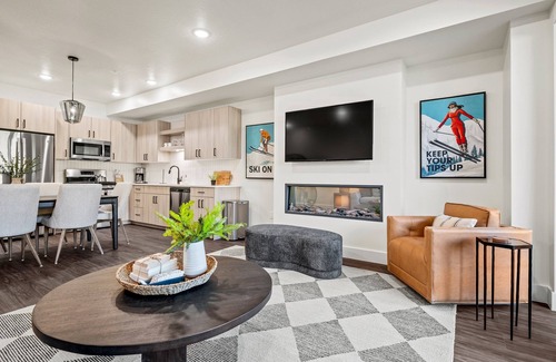 Eden Condo | Our Suite Mountain Haven Pt C104 | Golf Course View