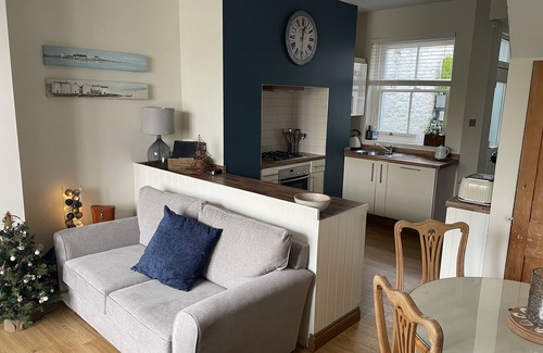 Fowey Cottage | Out of the Blue is a Refurbished Riverside Cottage with Stunning River Views