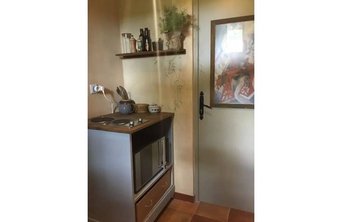 Manaurie Cottage | Outbuilding of a character house