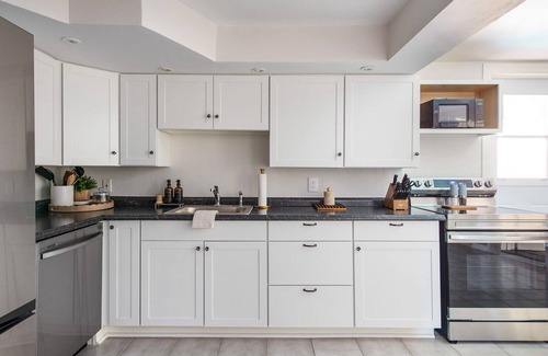 Englewood House | Outdoor Bar, Kayak, Paddle-board, Beach Equipment