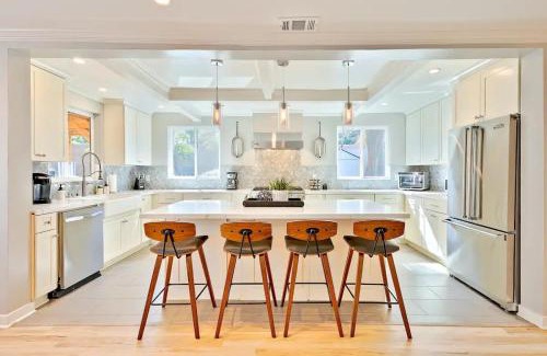La Jolla Shores House | Outdoor Haven with Spa Walk to La Jolla Shores Beach