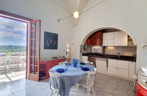 Castro Marina Ski Chalet | Outdoor jacuzzi in old town w/fantastic sea view