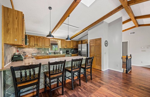 Boone House | Outdoor Pool ● Near Boone & Elk ● Fire Pit ● Games ● Kids Bunks
