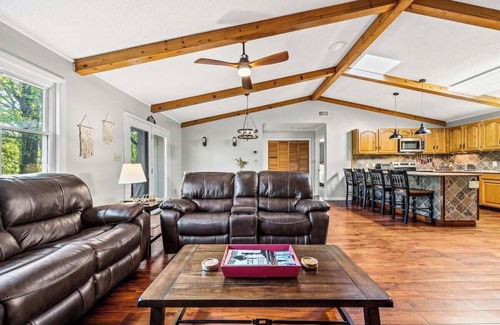 Boone House | Outdoor Pool ● Near Boone & Elk ● Fire Pit ● Games ● Kids Bunks