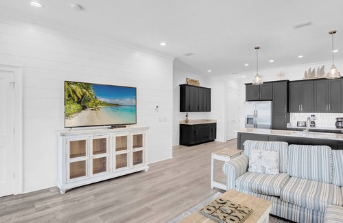 Gulf Shores Cottage | Outdoor Pool | West Beach | Little Lagoon