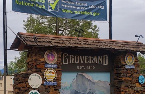 Groveland House | Outdoorsy Room