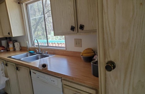 Groveland House | Outdoorsy Room