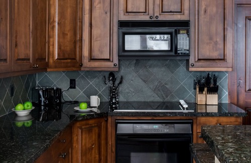 Jackson Condo | Outpost: Grand View 334 - AC and Teton Views