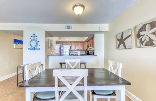 Orange Beach Condo | Outstanding 2 bedroom/2 bath gulf front condo
