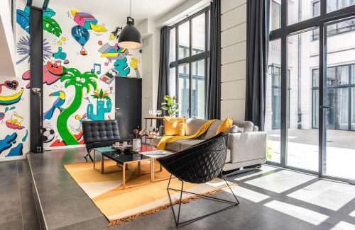 Porte-Saint-Martin Apartment | Outstanding Artist Loft - Between Marais and Canal