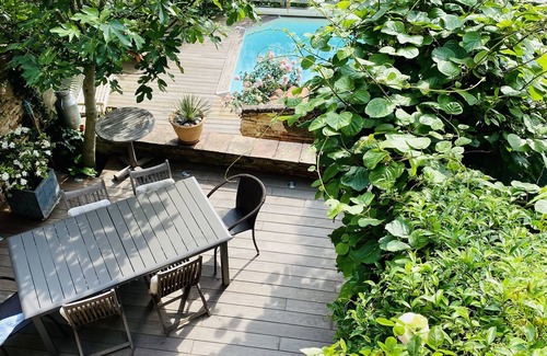 Montauban House | Outstanding! Atypical townhouse in the heart of town with swimming pool and garden