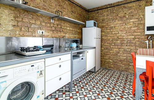 Beyoglu Apartment | Outstanding Flat With City and Sea View in Beyoglu