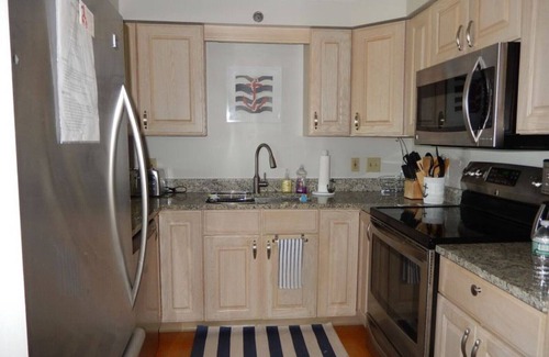 Old Orchard Beach Condo | Outstanding sea views of pine in this 2-bedroom apartment on the beach