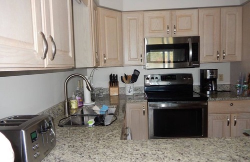 Old Orchard Beach Condo | Outstanding sea views of pine in this 2-bedroom apartment on the beach