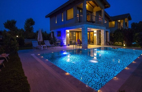 Yaniklar Villa | Outstanding Villa with Private Pool and Jacuzzi in Fethiye