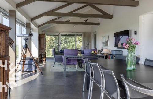 Blokzijl Villa | OV573 - Luxurious, modern holiday villa for 11 people on the water near Giethoorn