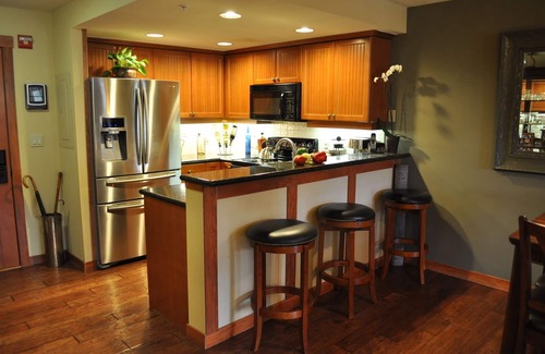 Salt Lake Mountain Resorts Condo | Over The Top, 3-Bedrm, Primary Residence, Ski in/out, Low Rates 299-899 Night.