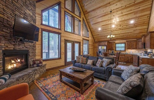 Broken Bow Cabin | Over Yonder-3Bed/Bunks/Pool Table/3.5 Bath