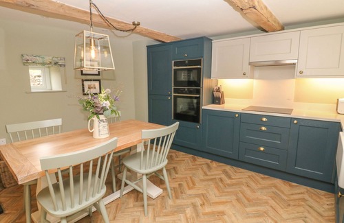 Little Hayfield Cottage | Overlea Cottage