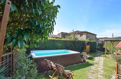 Corsanico-Bargecchia House | Overlooking the sea, this beautiful vacation home with pool welcomes you.