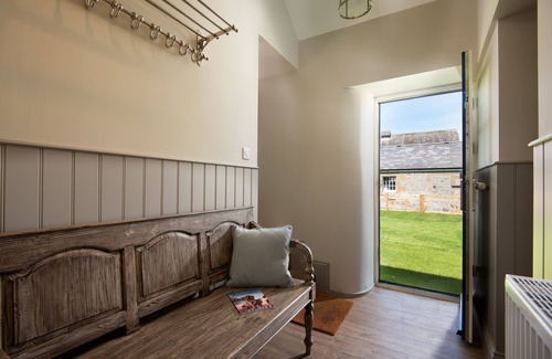 Belford Cottage | OVERVIEW COTTAGE - sleeps 6 in 3 bedrooms