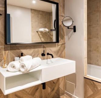 Carmes Hotel | OVYO Hôtel
