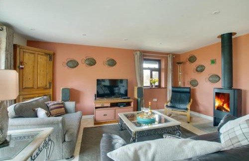 Woodbridge House | Owl Lodge