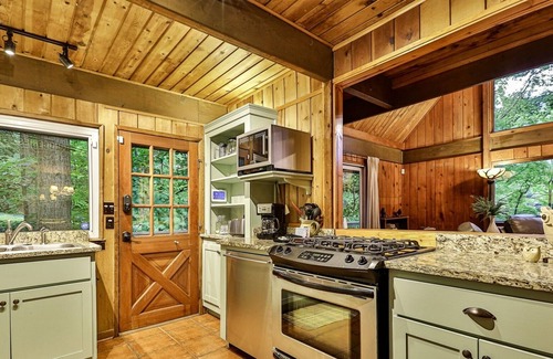 Walnut Mountain Cabin | Owl`s Nest Cabin- Charming Private Setting on Stocked Pond in Walnut Mountain
