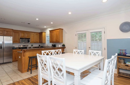 Oxford House | Oxford Blue by Apex Short Term Stays