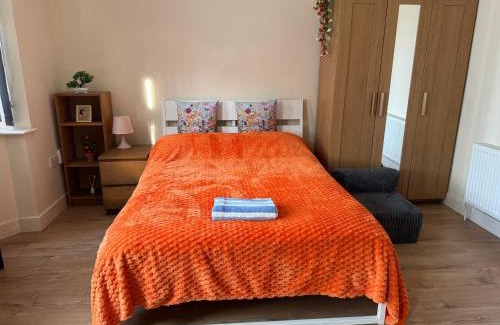 Headington House | Oxford Ensuite Villa Park View Free Parking Six Large Rooms Very Rare
