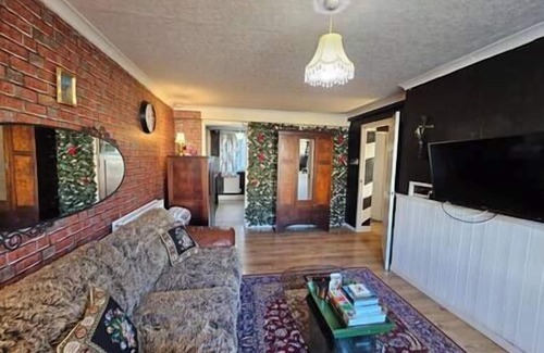 Dunbar Apartment | Oxgang's Shabby Chic